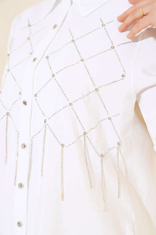 Borststeen en ketting Gedetailleerd overhemd Ecru