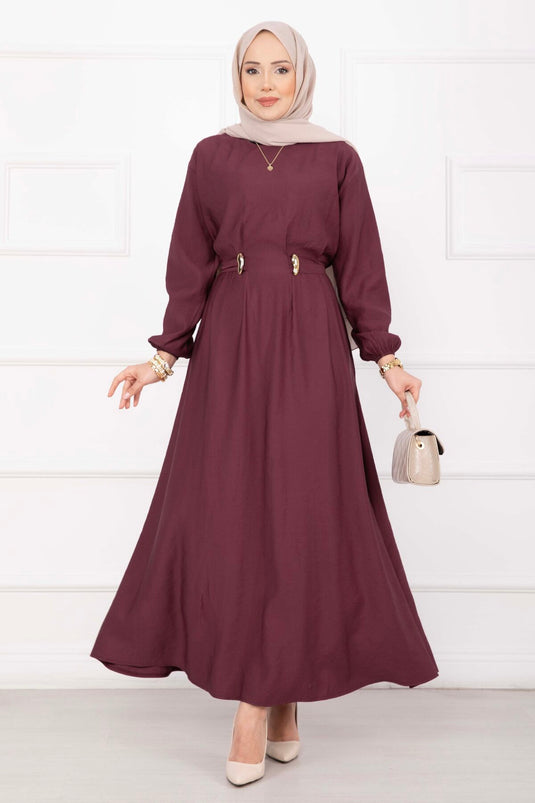Robe Tesettür Bordeaux avec Détail Ceinture Broche Or
