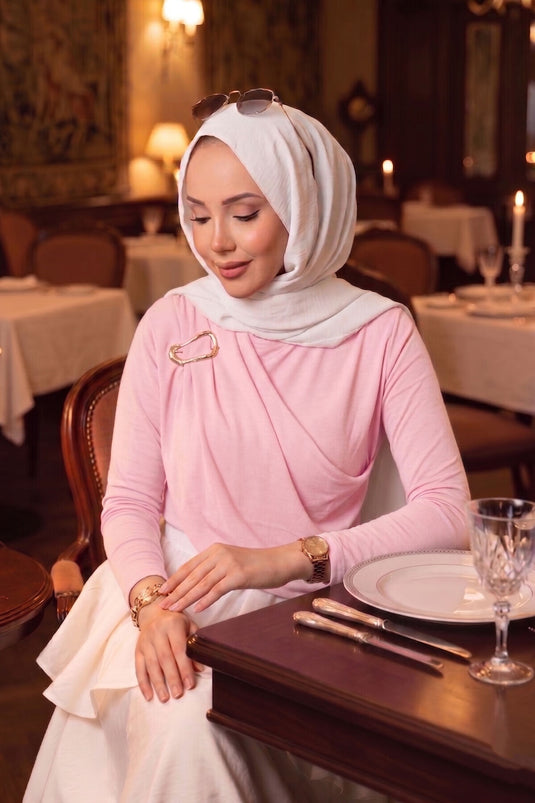Gouden Broche Details Sandy Body Roze