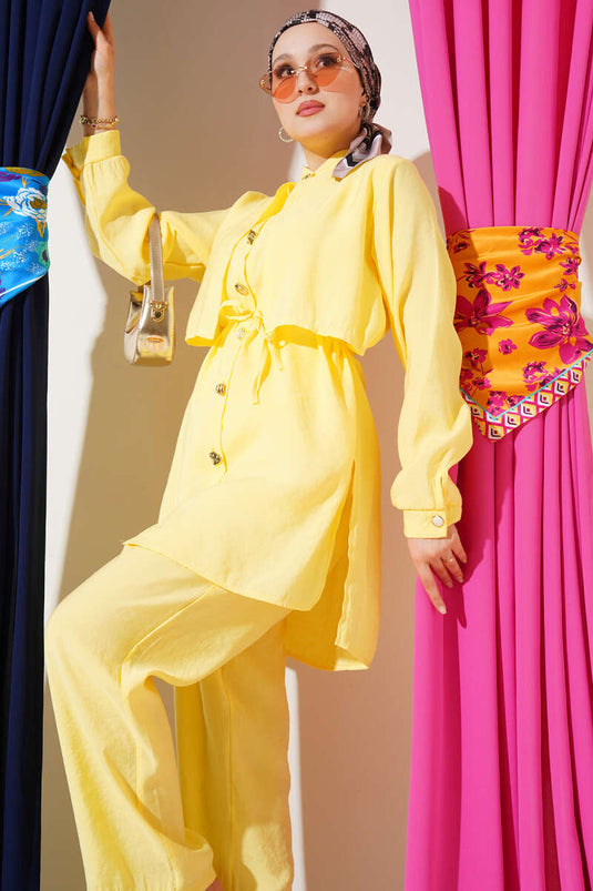 Ensemble deux pièces en Tencel avec boutons dorés et boléro, jaune