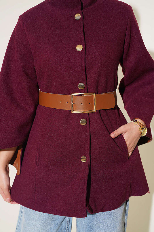 Gouden Wollen Cape Met Knopen In Pruimkleur
