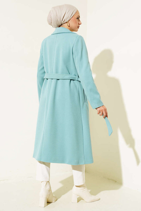 معطف الكاجو بأزرار ذهبية اللون فيروزي