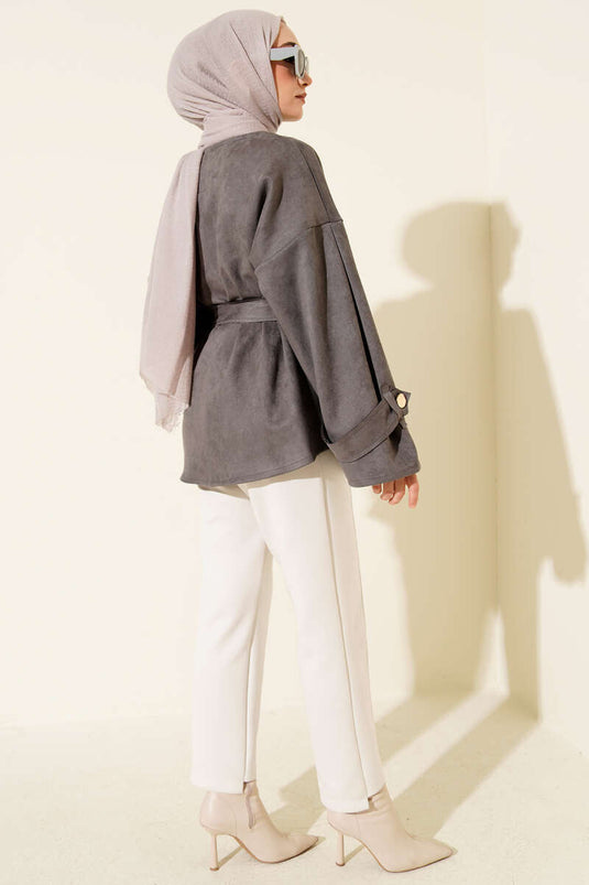 Chaqueta de ante con botones y cinturón dorados, gris oscuro