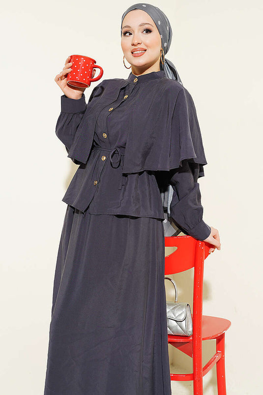 Ensemble anthracite en modal avec jupe et cape à boutons dorés