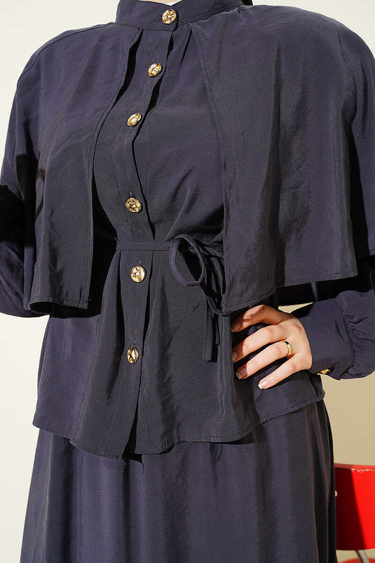 Ensemble anthracite en modal avec jupe et cape à boutons dorés