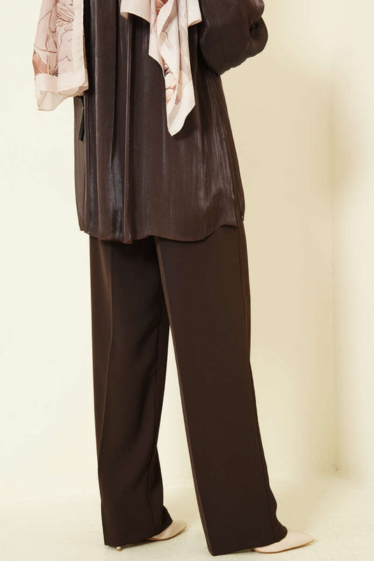 بنطال بالازو بكسرات بزر ذهبي بني