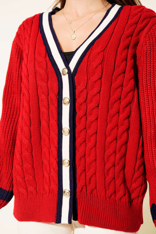 كارديجان محبوك مخطط باللون الأحمر مع أزرار ذهبية