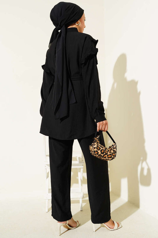 Gold Düğmeli Yaka Fırfırlı İkili Takım Siyah