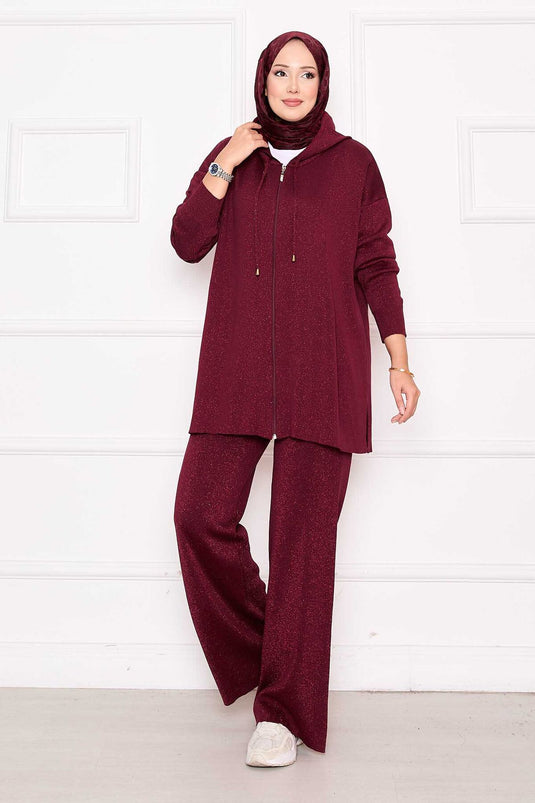 طقم تريكو بغطاء رأس وسحاب لامع ذهبي من قطعتين - لون عنابي