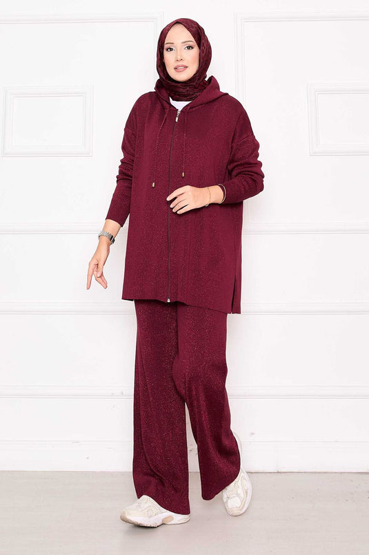 طقم تريكو بغطاء رأس وسحاب لامع ذهبي من قطعتين - لون عنابي