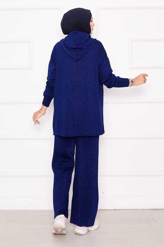 طقم من قطعتين من الملابس المحبوكة بغطاء للرأس وسحاب لامع ذهبي، أزرق داكن