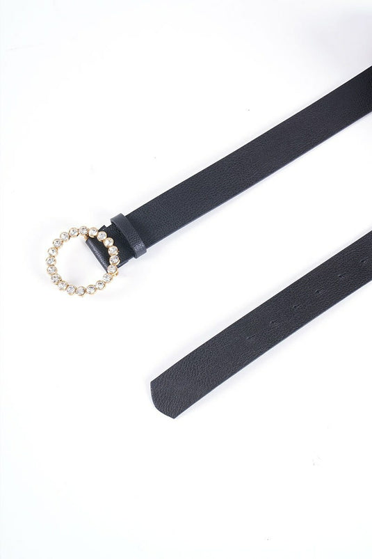 Schwarzer Gürtel mit glänzender goldener Schnalle
