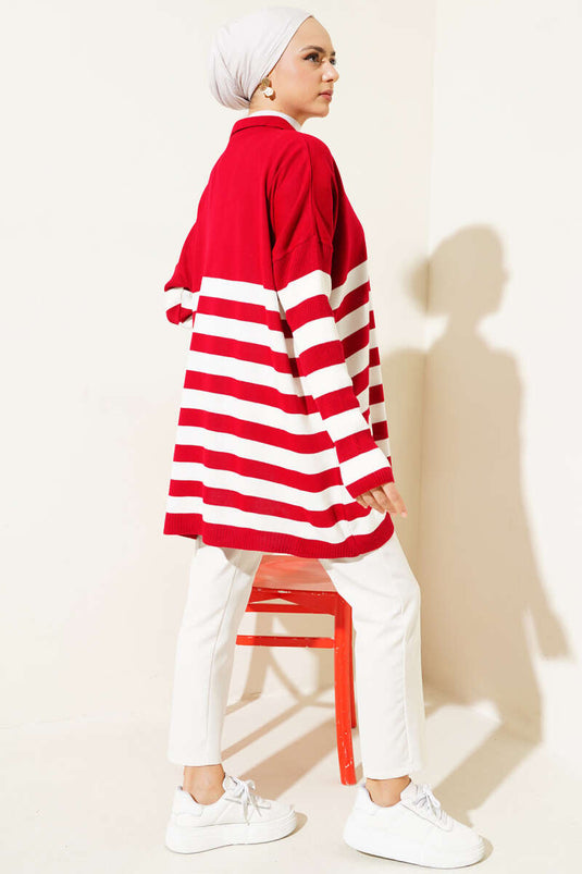 Tunique rouge à rayures en maille et col chemise