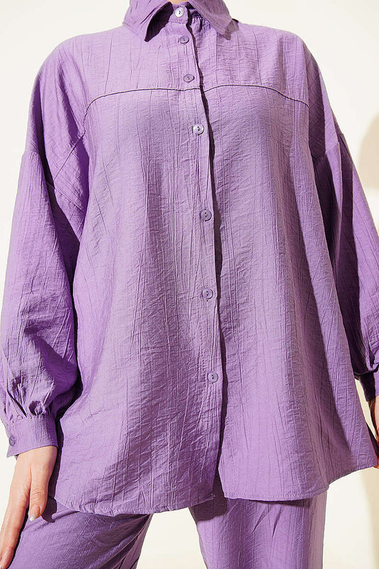 Ensemble deux pièces lilas avec col chemise et détails de couture