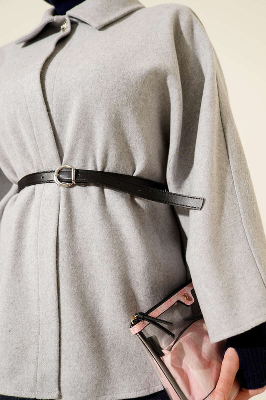 بونشو كشمير رمادي بأزرار وياقة قميص