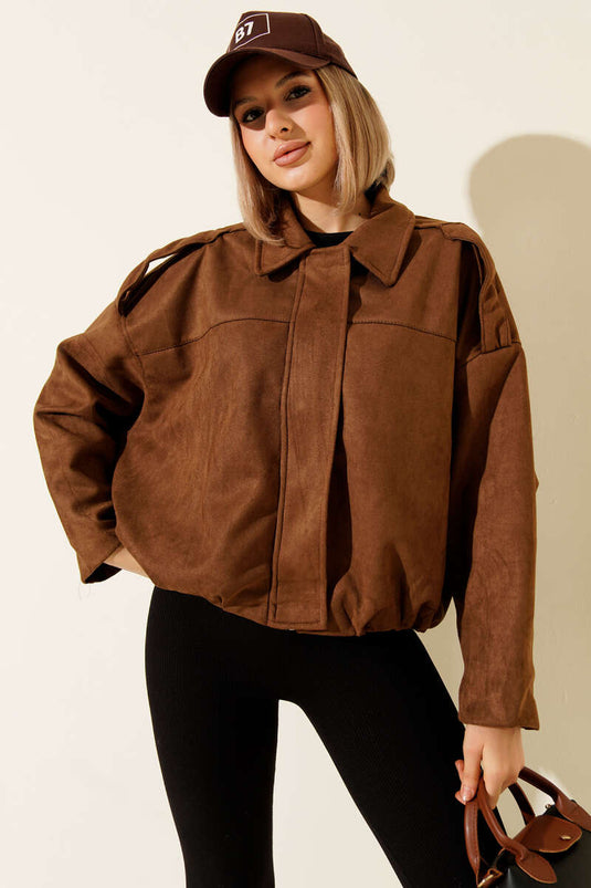 جاكيت من جلد الغزال بسحاب وياقة قميص، بني