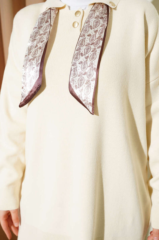 وشاح بياقة قميص، سترة محبوكة بلون حجري