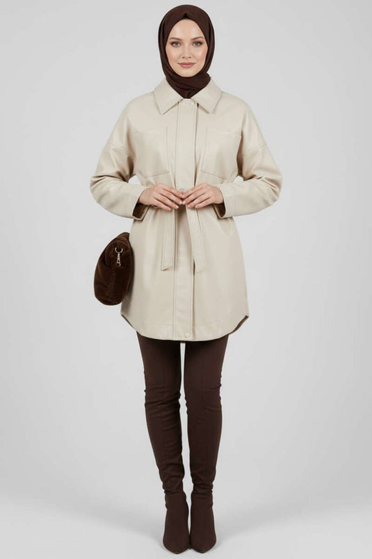 Veste en cuir beige avec col chemise et ceinture en corde