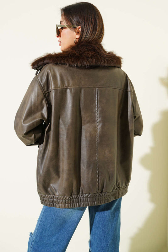 معطف جلدي برقبة قميص مبطن بالفرو رمادي داكن