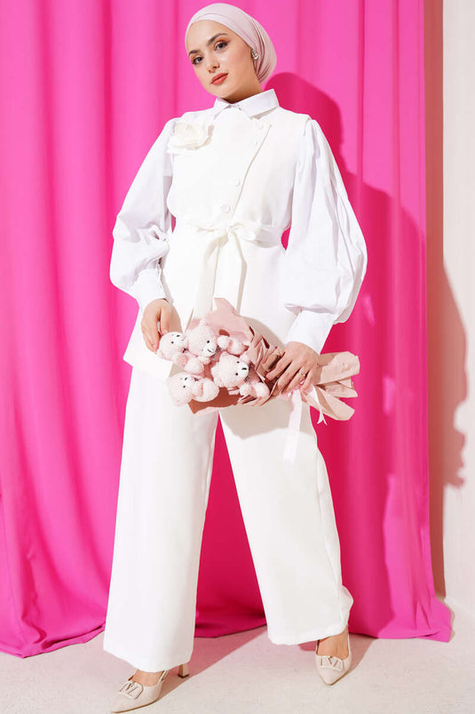 Gül Aksesuarlı Yelekli İkili Takım Ekru