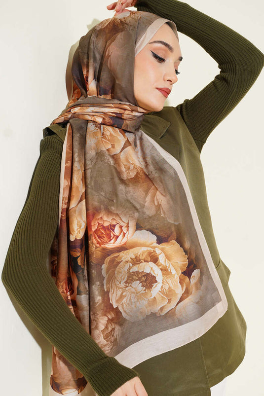 Châle doux à motif de rose beige