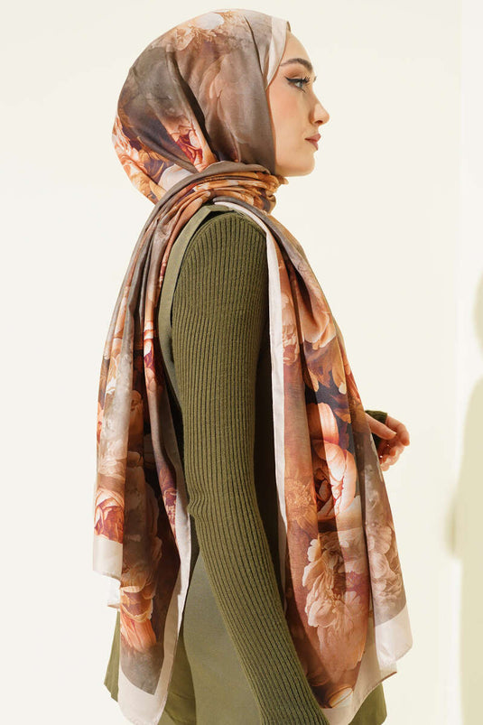 Châle doux à motif de rose beige