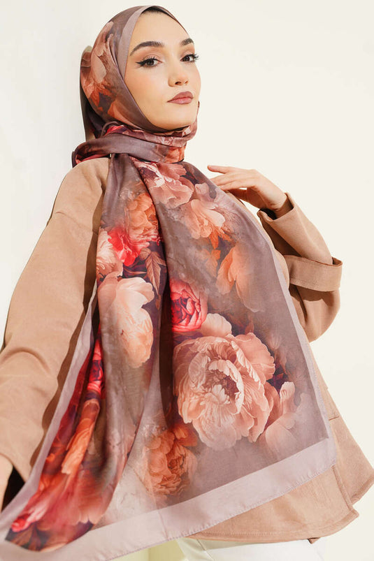 Châle doux à motif de rose couleur vison