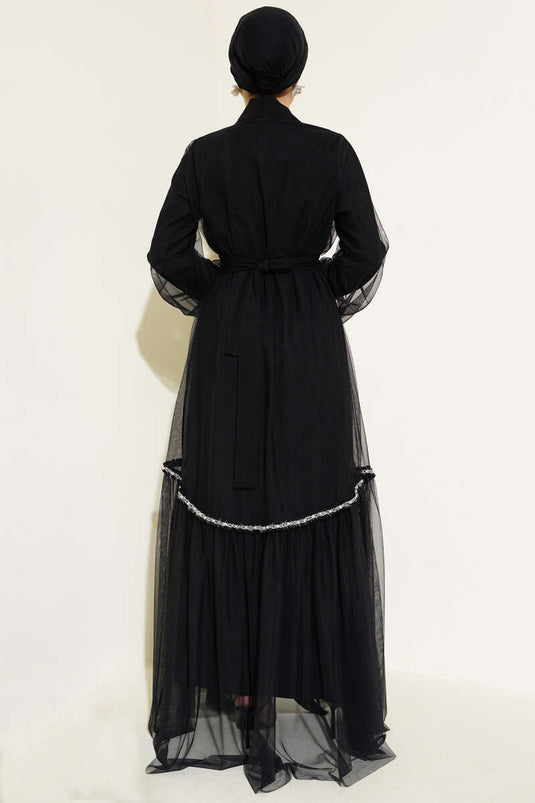 Abaya noire ornée de roses