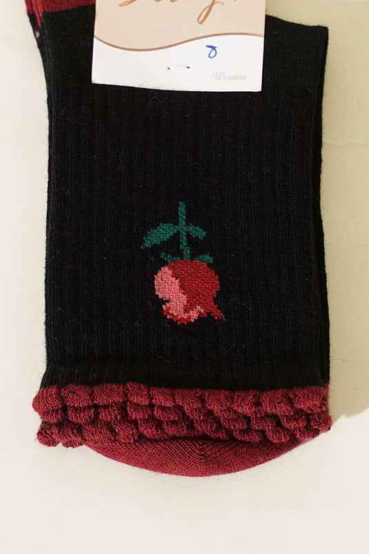 جوارب نسائية قصيرة بتفصيل زهري باللون الأسود