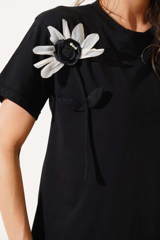 Gül Motif Detaylı T-shirt Siyah