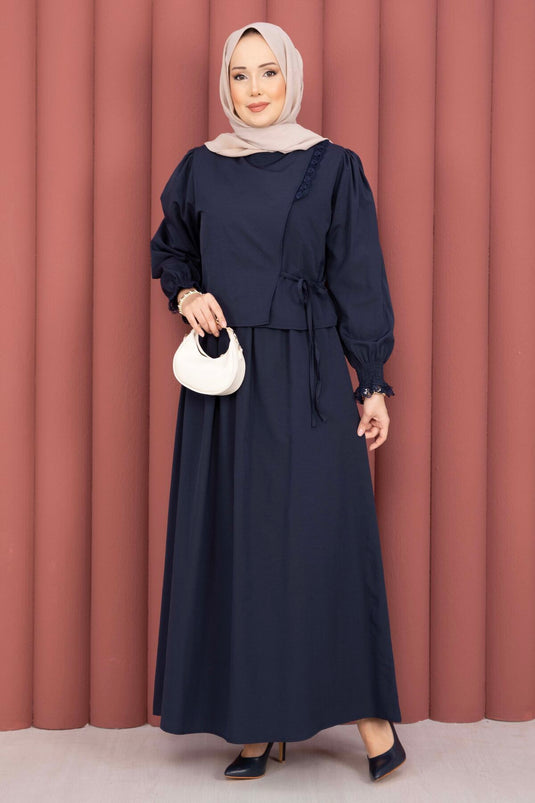 Ensemble deux pièces avec robe à bande en guipure bleu marine