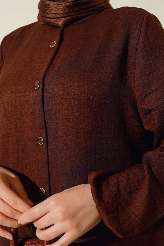 الياقة الرائعة ذات الأزرار المزدوجة بدلة كستنائية