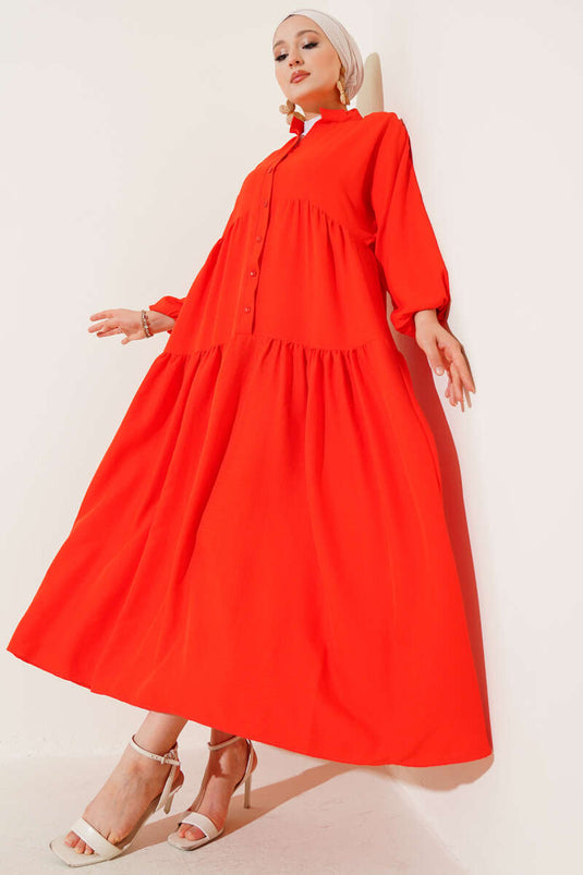 Robe orange à col mandarin et demi-boutonnage