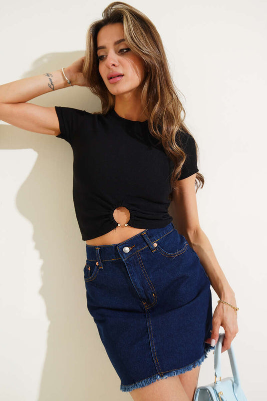 Crop Top Black with Ring Accessory