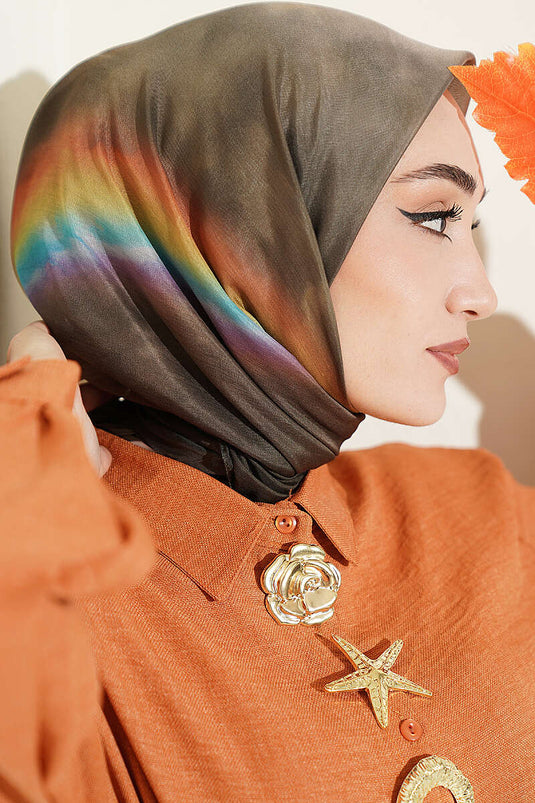 شال مزخرف بتصميم هولوغرامي متعدد الألوان 12