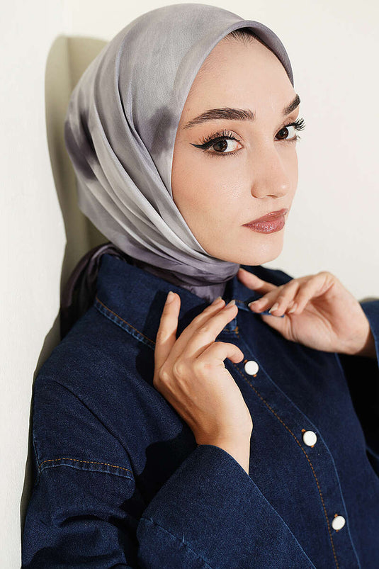 شال مزخرف بتصميم هولوغرامي متعدد الألوان 15