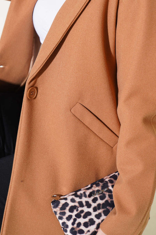 معطف ختم مبطن باللون البني