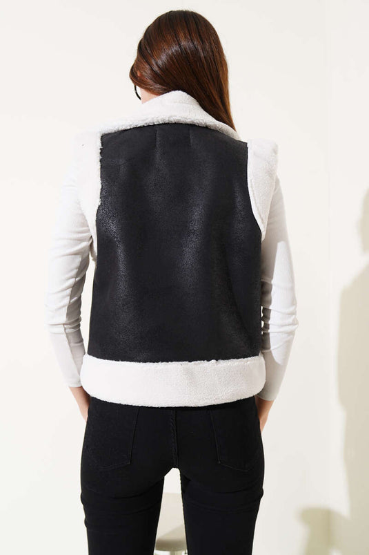 Short Vest with Fur Lining and Double Pockets, Black