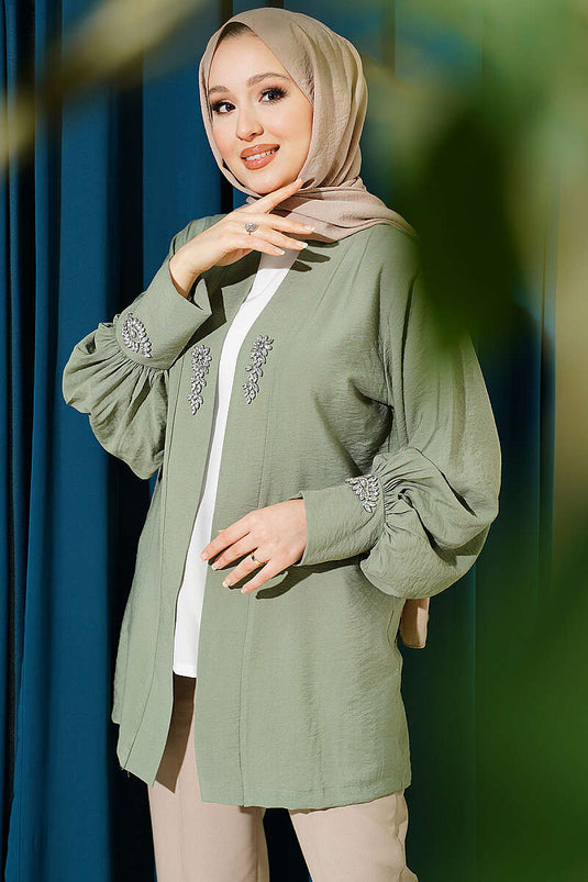 Ensemble cardigan orné de pierres avec sous-vêtement, vert pistache