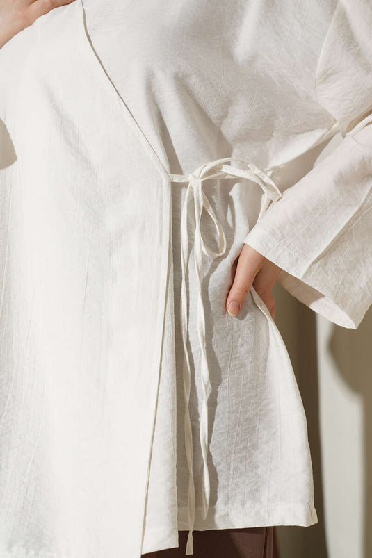 Kimono écru à nouer avec cordon