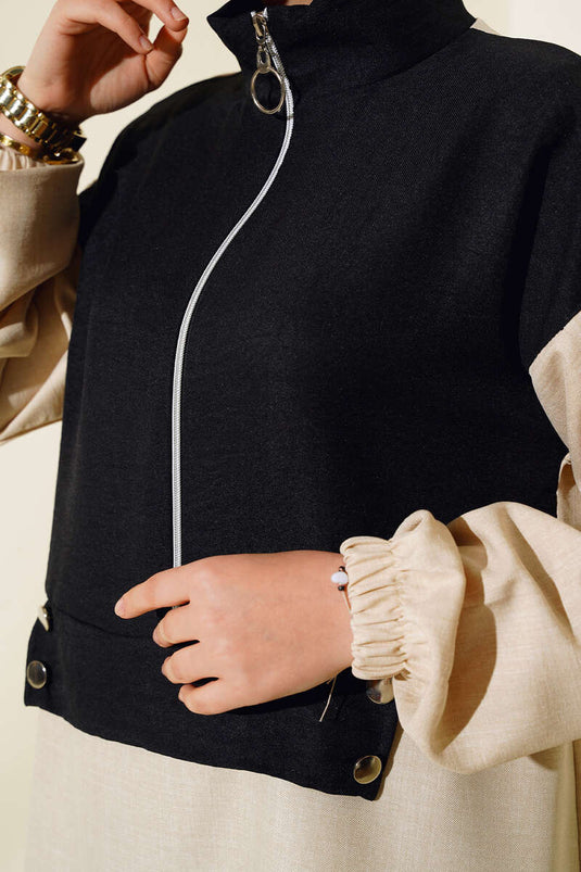 بدلة مزدوجة بسحاب بلونين باللون الأسود