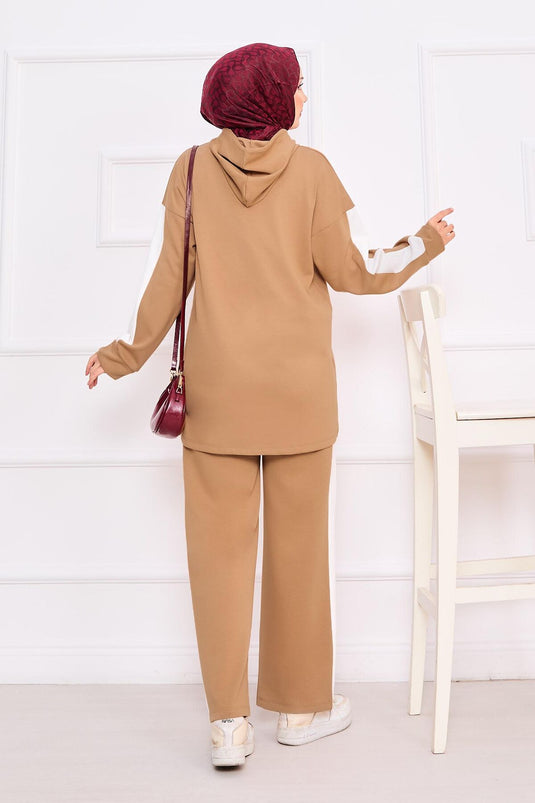 طقم حجاب بغطاء للرأس ثنائي اللون من قطعتين - جملي