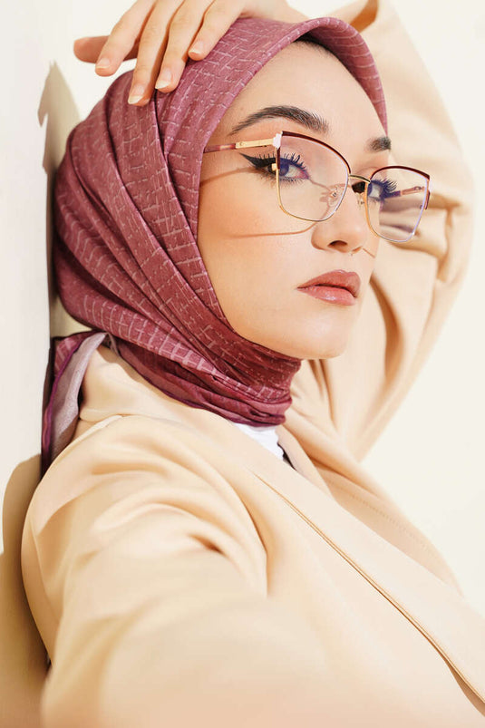 Écharpe Demore à fines rayures, bordeaux