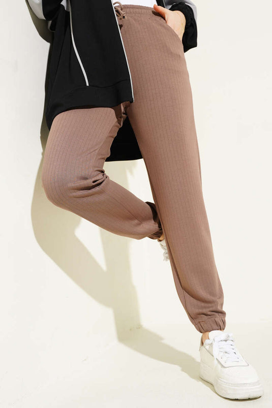 Nadelstreifen-Jogginghose mit Kordelzug im Bund, braun