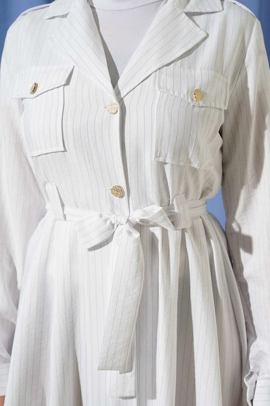 İnce Çizgili Boydan Düğmeli Elbise Beyaz