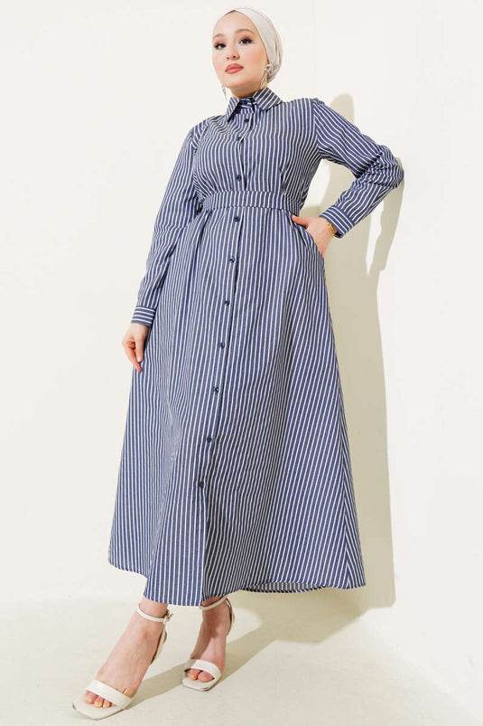 فستان مخطط بحزام وأزرار أزرق داكن