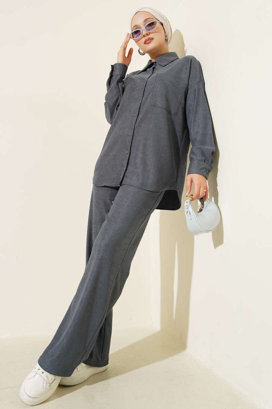 Zweiteiliges Set aus dünn geripptem Hemd mit Brusttasche, Indigo