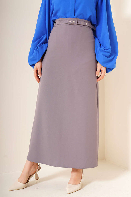 تنورة ضيقة بحزام رمادي