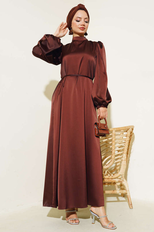 Robe En Satin Élastique À Manches Fines Ceinturées Marron