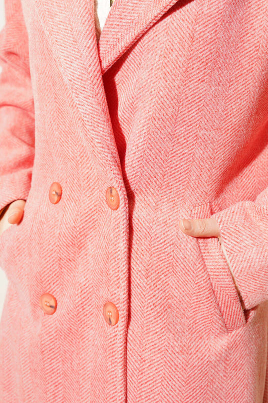 معطف رقيق مخطط ومتعرج باللون الوردي المغبر